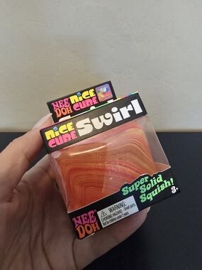 Authentic Needoh Cube Swirl Super Solid Squish - Orange Swirl